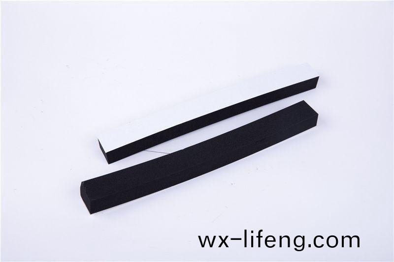 CR減(jian)震保溫(wen)條