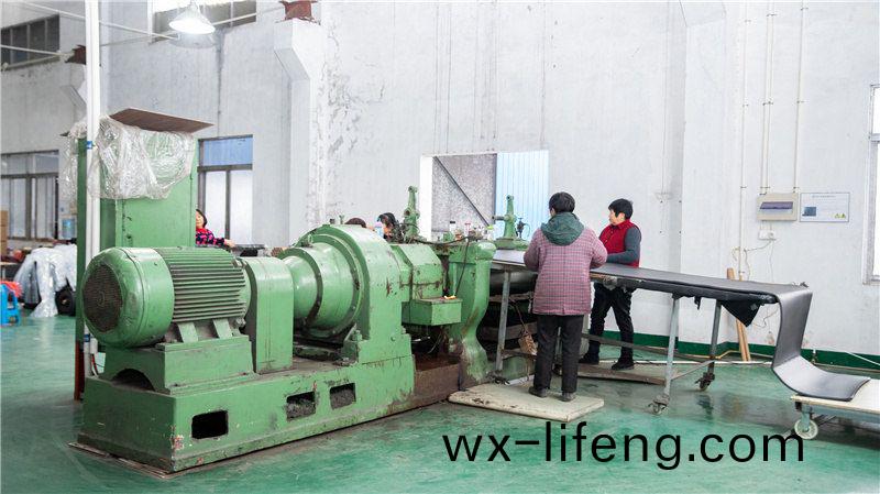 加(jia)工(gong)現場